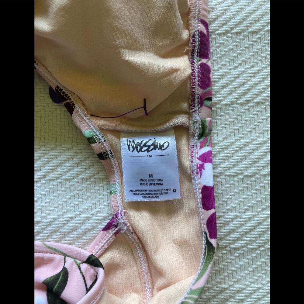 Mossimo Bikini Top M - Picture 4 of 4